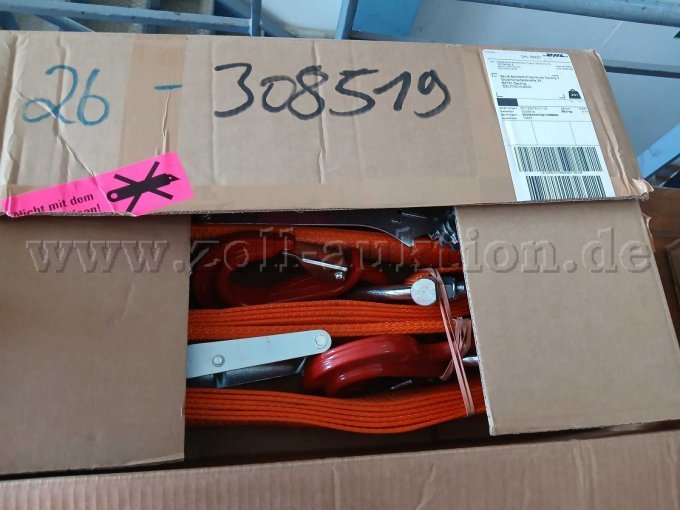 Paket 1 oben halb offen