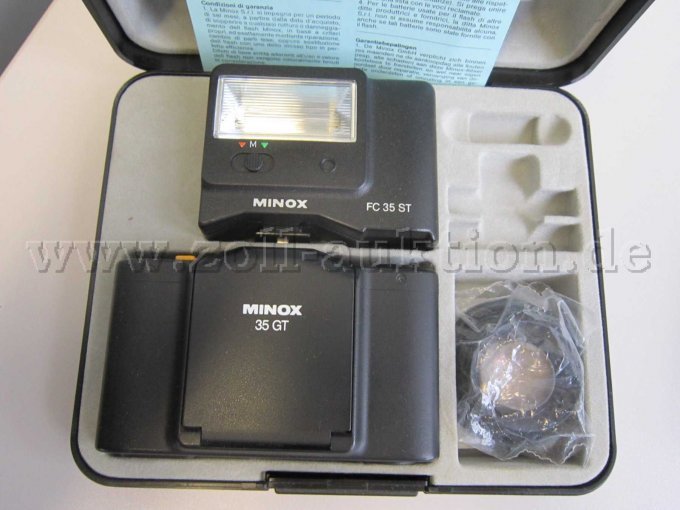 2. Minox GT in Verpackung und Blitz