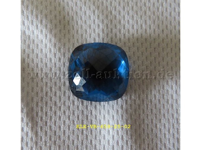 synthetischer Edelstein Nr. 1 blau
