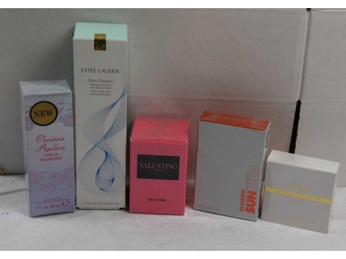 4 unterschiedliche Parfum und 1 Lotion