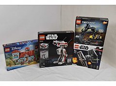 4 verschiedene „LEGO“ Sets Star Wars, Technik und Disney