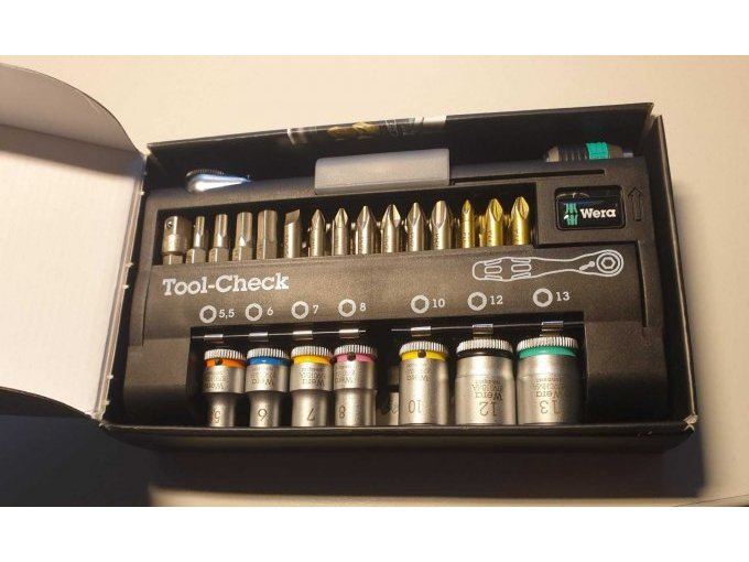 Werkzeug Wera Tool Check 
Karton zur Ansicht geöffnet
