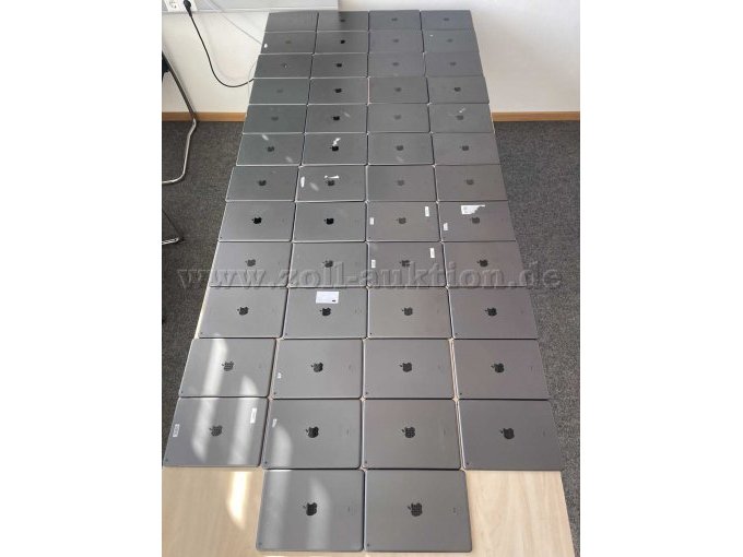 50 Apple iPads 8. Gen. A2270 32 GB 10,2'' Zoll (25,9cm) – foto 3 – kavel bij Zoll-Auktion, Backnang
