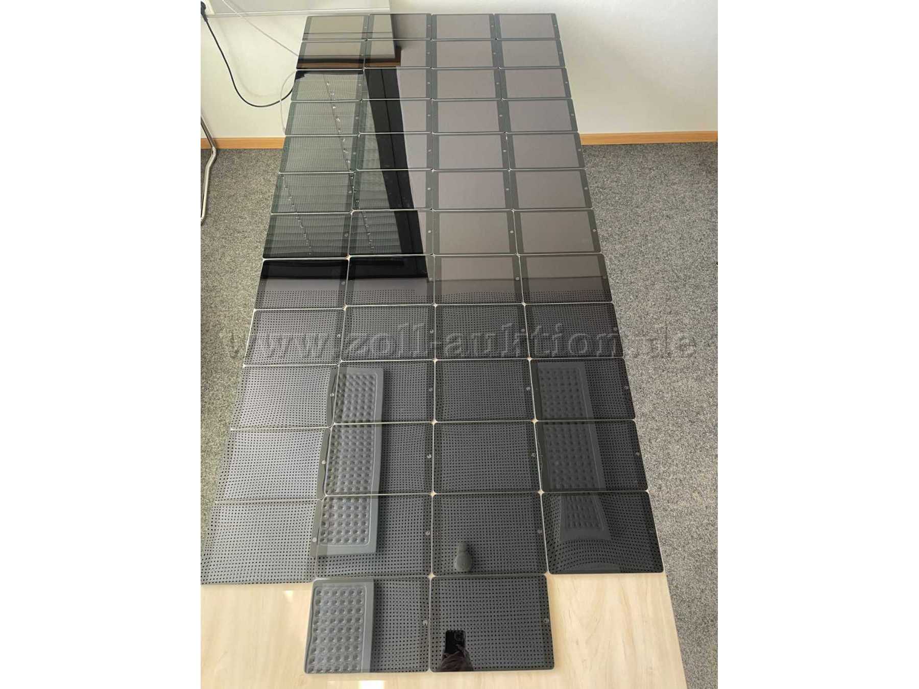 Alle 50 iPads von vorne