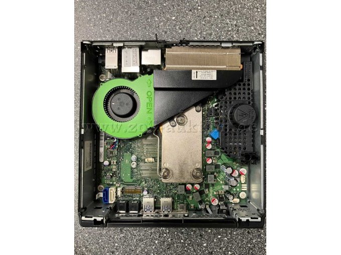 PC-System von oben mit offenem Gehäuse