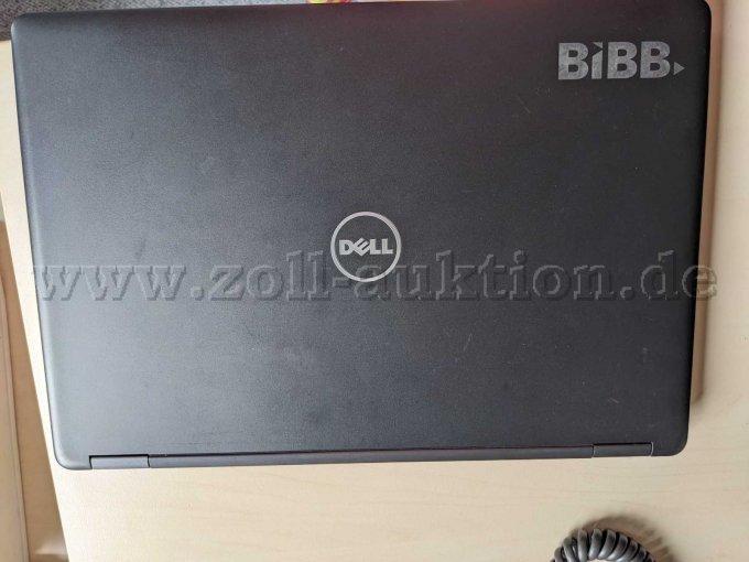 Laptop von vorne