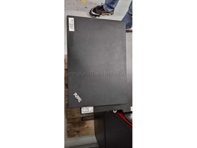 Monitor zugeklappt Lenovo Thinkpad
