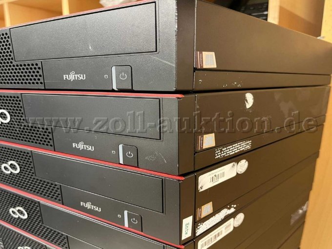 Seitenansicht mit Kleberesten und Kratzern