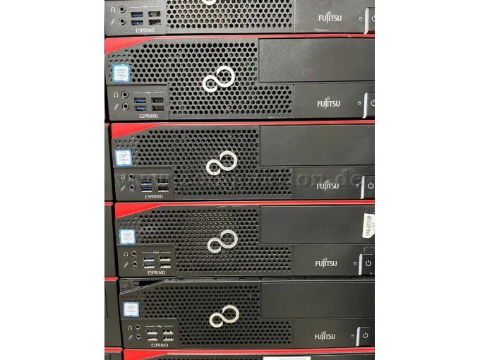 Frontansicht Mehrzahl Geräte