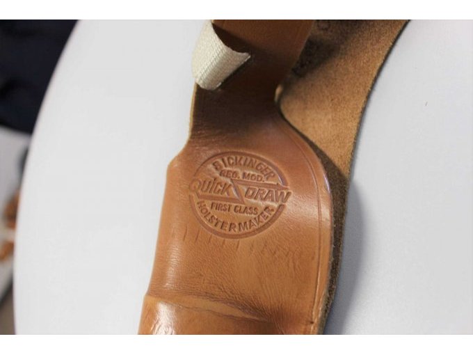 Herstellerangabe einzelner Holster