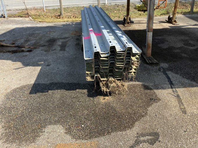 rechte Stirnseite Stoß