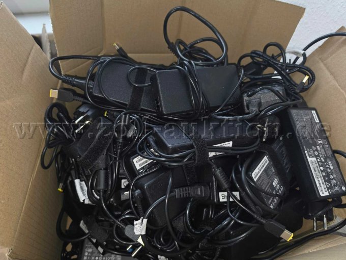 50 ThinkPad Ultra Dockingstation Lenovo 40AJ inkl. Netzteil – foto 4 – kavel bij Zoll-Auktion, Köln