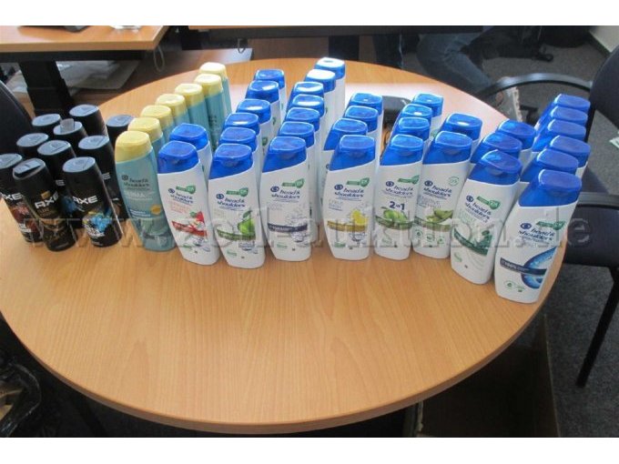 Beschreibung zu head&shoulders Shampoos und Axe Deos