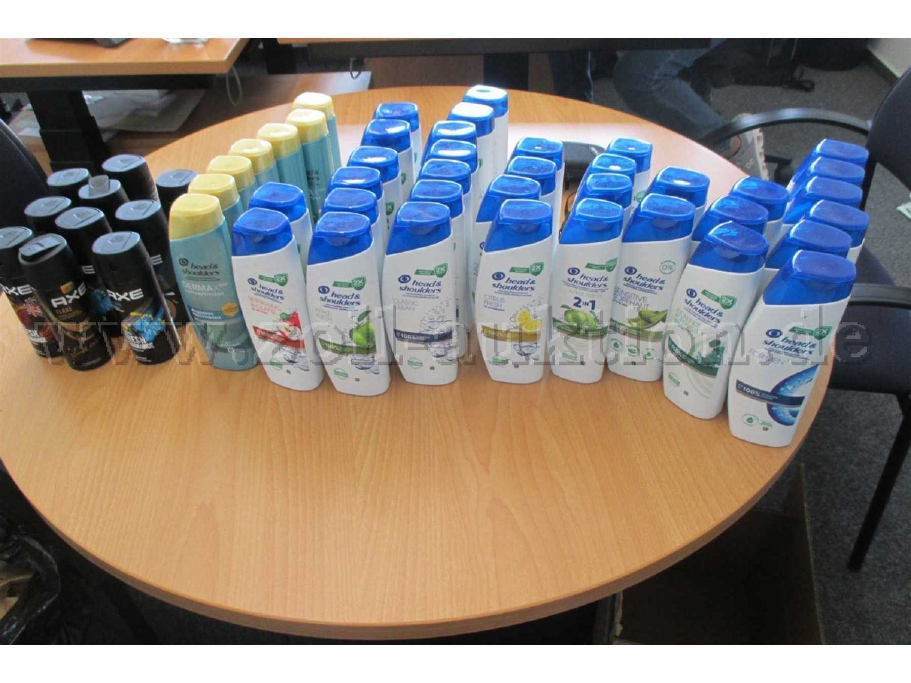 Beschreibung zu head&shoulders Shampoos und Axe Deos