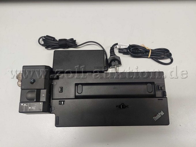 Dockingstation inklusive 135W-Netzteil