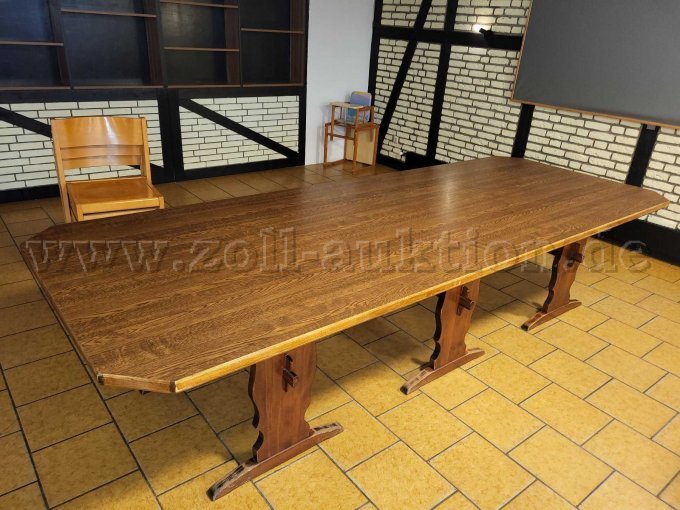 Tisch
1,20 m x 3,25 m x 0,75 m