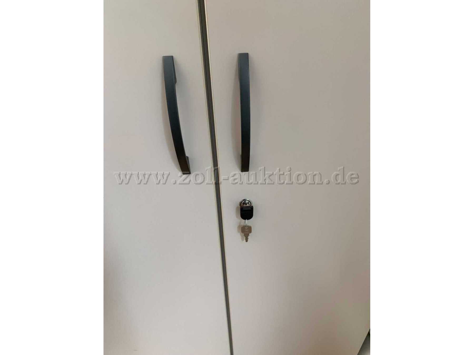 Schrank