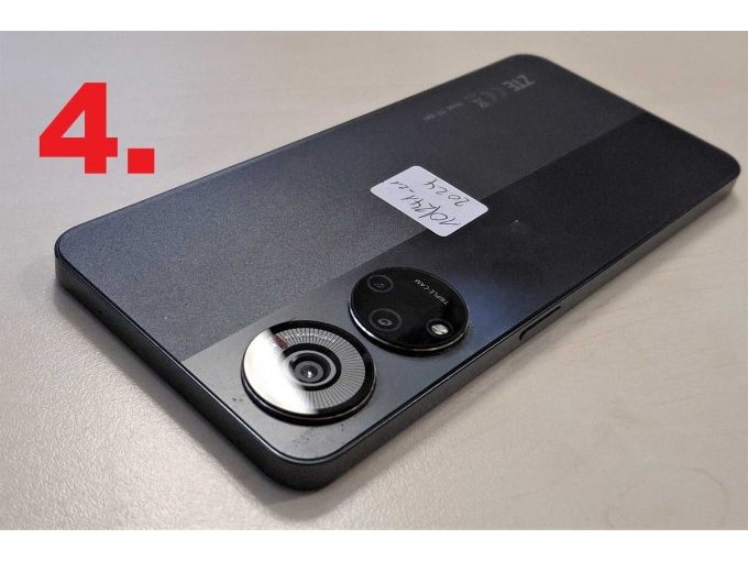 4. ZTE Blade V40s, Rückseite