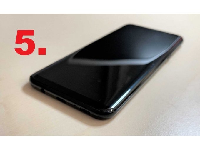 5. Samsung Galaxy S8 Plus, Display