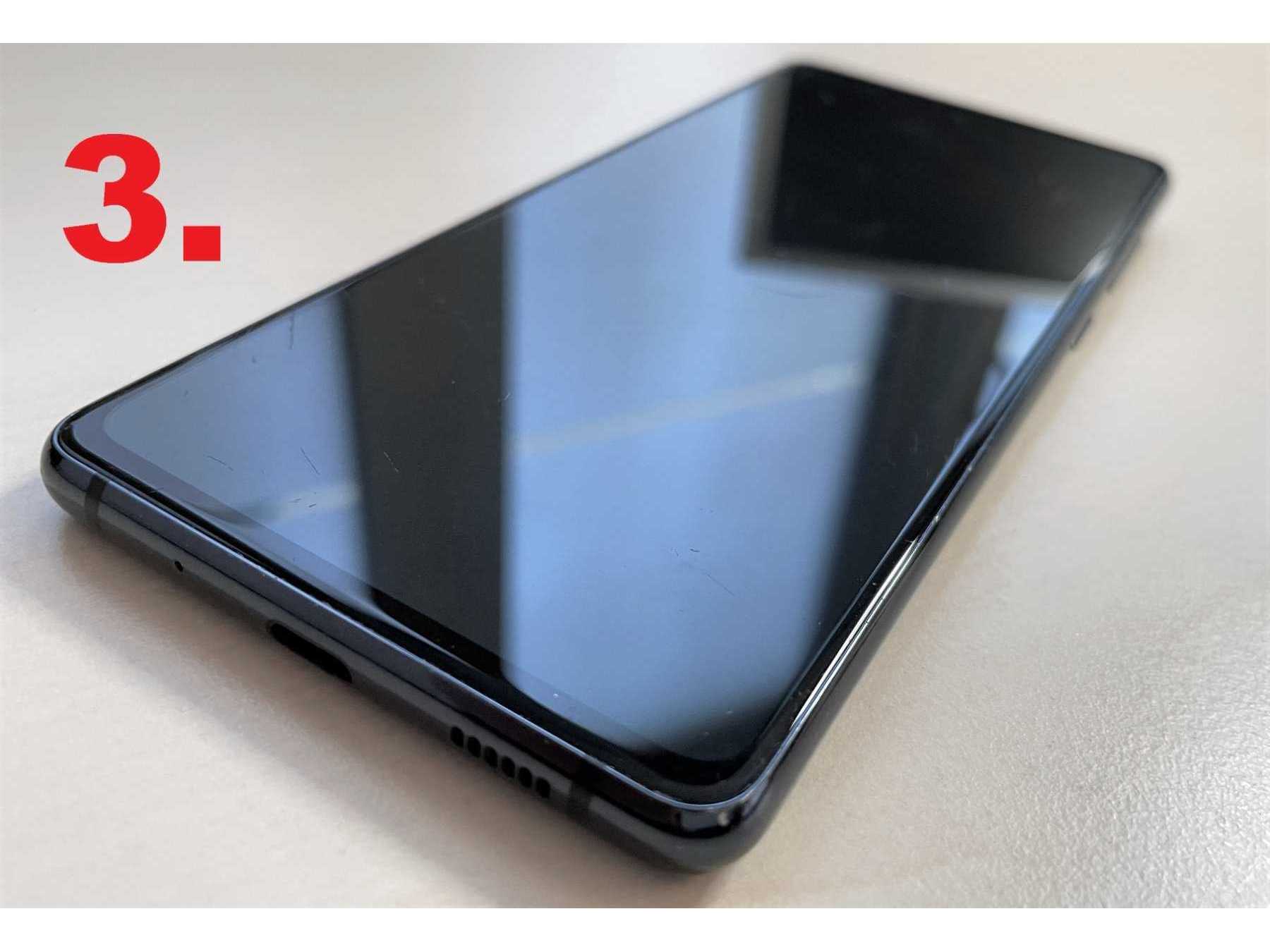 3. Samsung Galaxy S20 FE LTE, Display