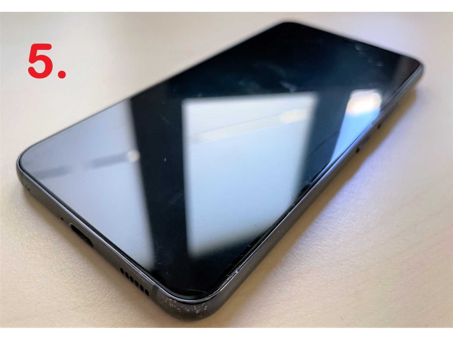 5. Samsung Galaxy S22 5G, Display
