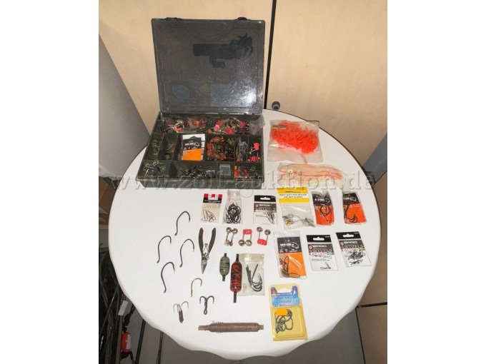 Köderbox offen, mit Inhalt, Gebraucht und neu Zubehör