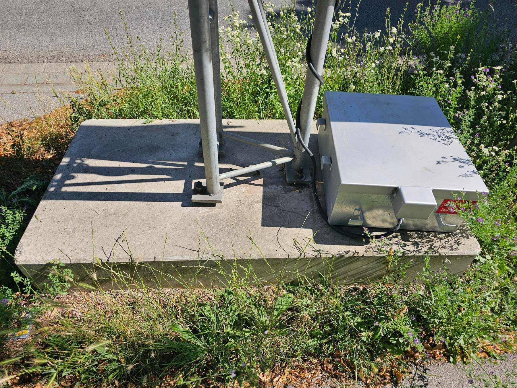 Fundament mit Akkubox