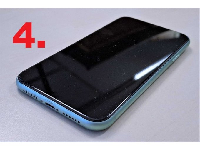 4. iPhone 11, A2221, Display