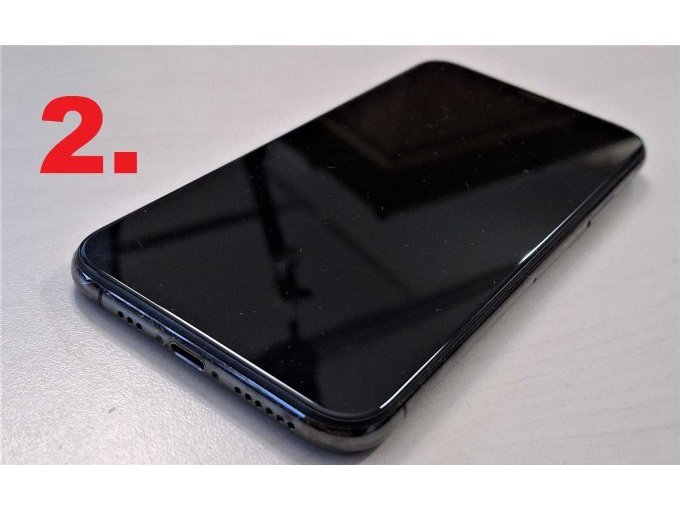 2. iPhone XS, A2097, Display