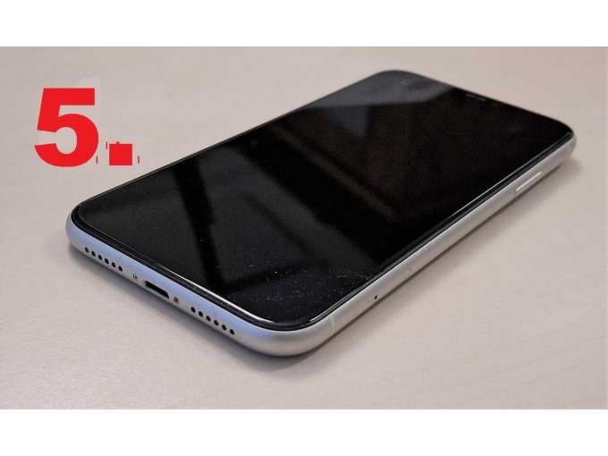 5. iPhone 11, A2221, Display