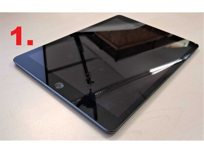 1. iPad 9. Generation, Display