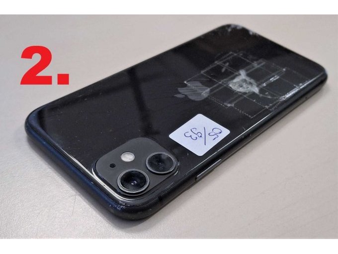 2. iPhone 11, Rückseite
