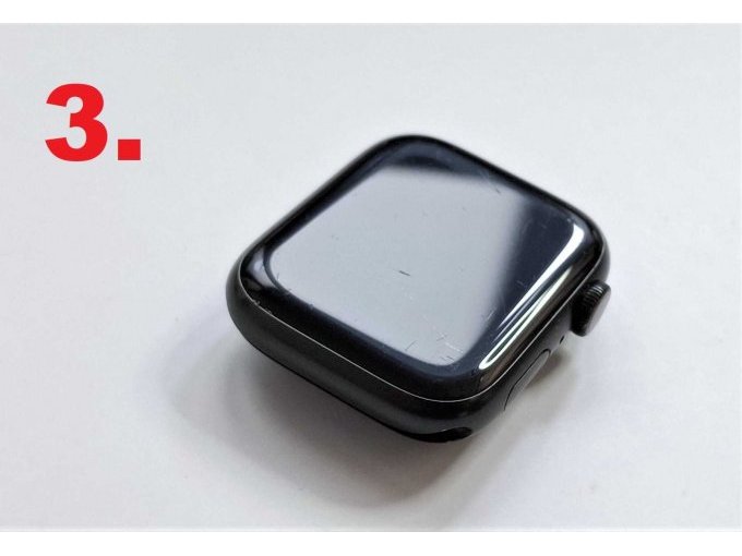 3. AppleWatch Series 7, Display