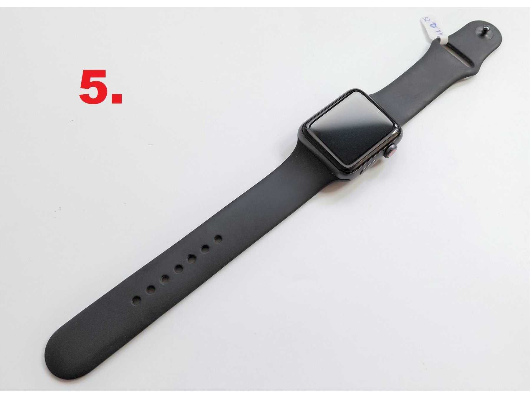 5. AppleWatch Series 3, Display