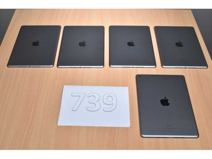 Apple iPad 6. Generation A1893 32 GB 9,7" (24,63cm)
Gesamtansicht