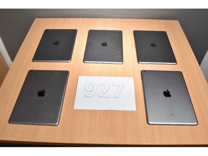 Apple iPad 6. Generation A1893 32 GB 9,7" (24,63cm) 
Gesamtansicht