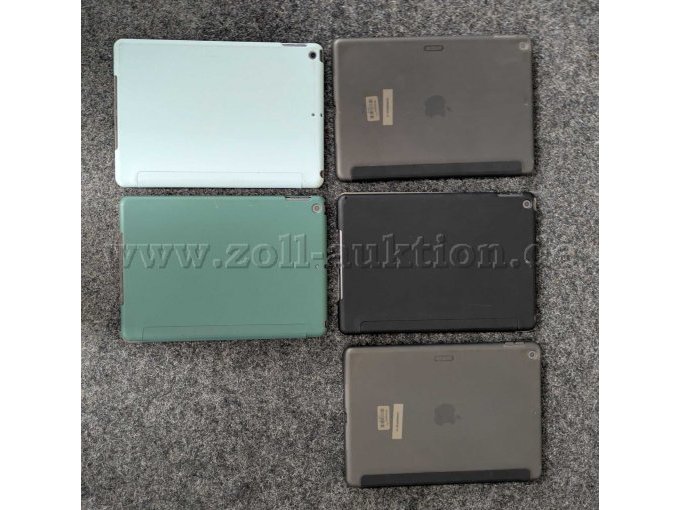 iPad 7 Rückseite mit Hülle geschlossen