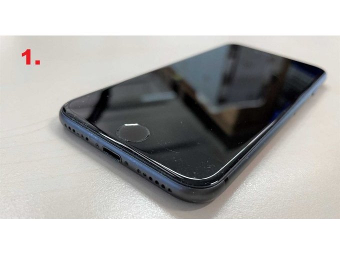 1. iPhone 8, A1863, Display