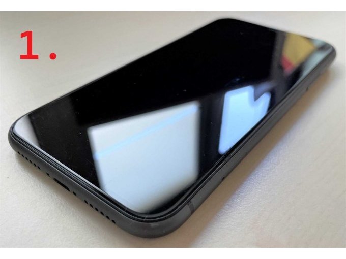 1. iPhone 11, Display