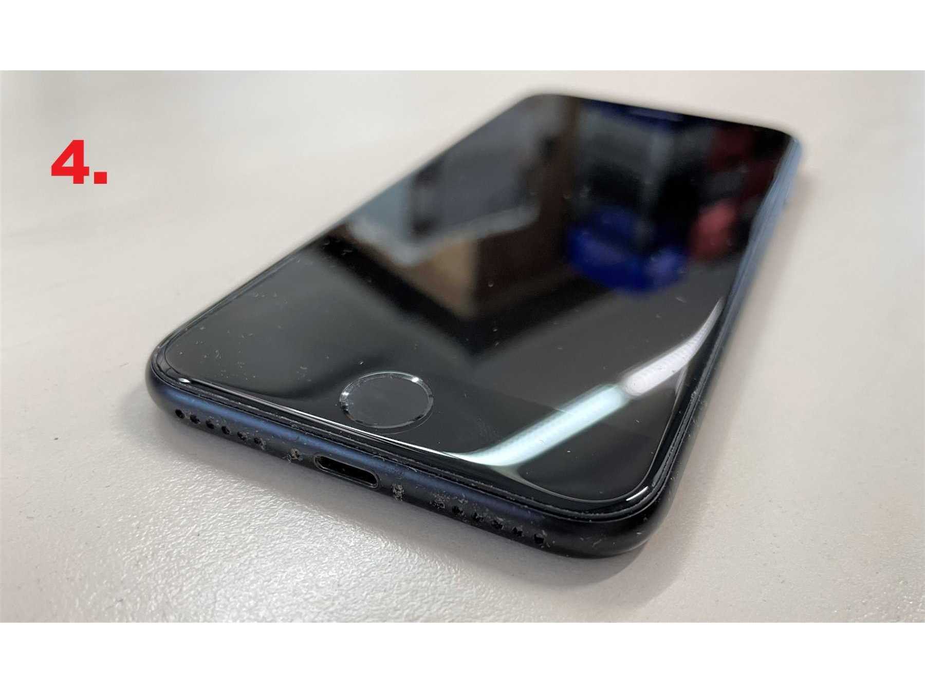 4. iPhone SE 2. Generation, Display