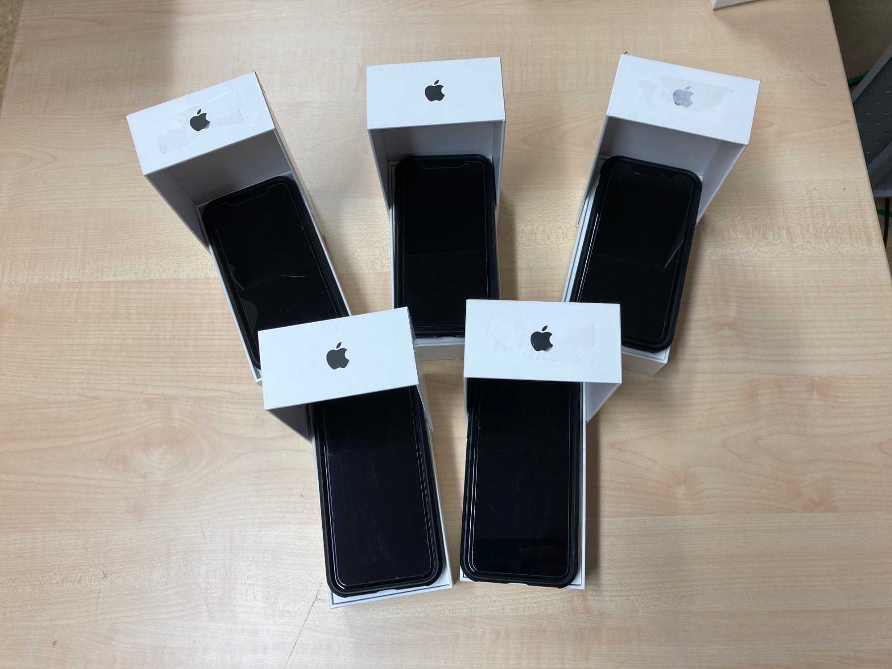 5x iPhone XR