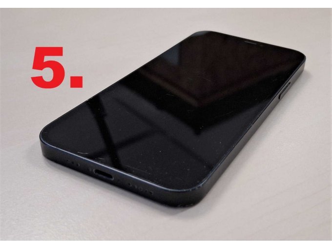 5. iPhone 12, Display