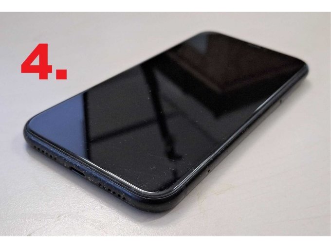 4. iPhone XR, Display