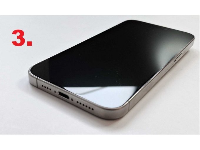 3. iPhone 15 Pro Max, A3106, Display