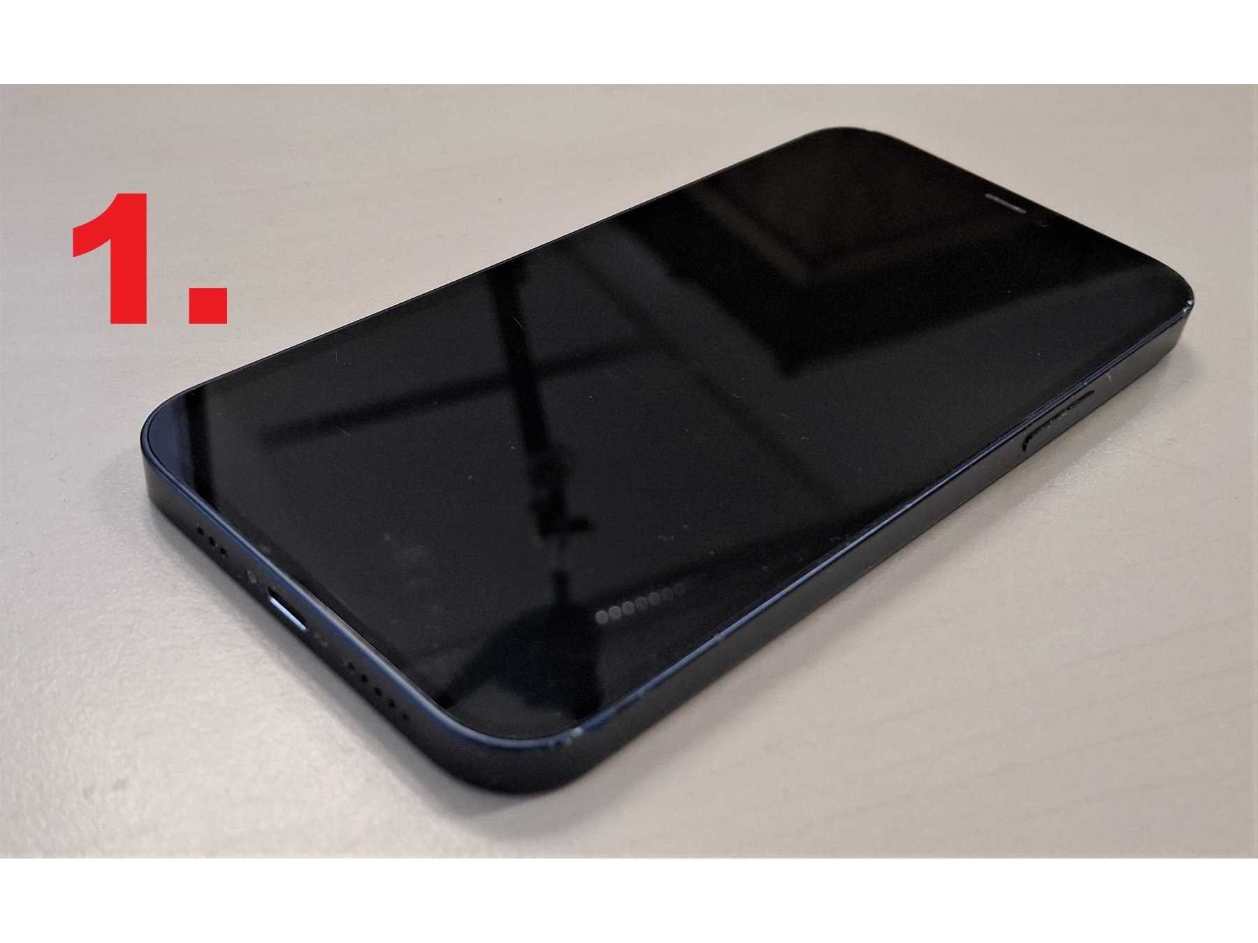 1. iPhone 12, Display