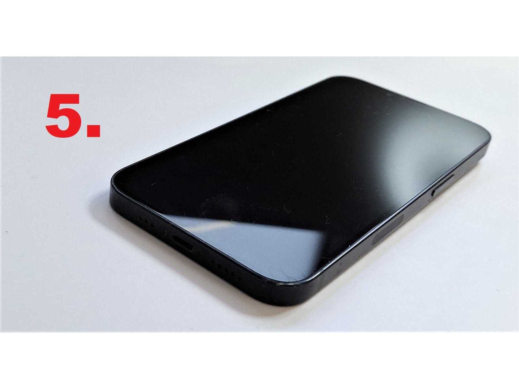 5. iPhone 13, A2482, 128GB, Display