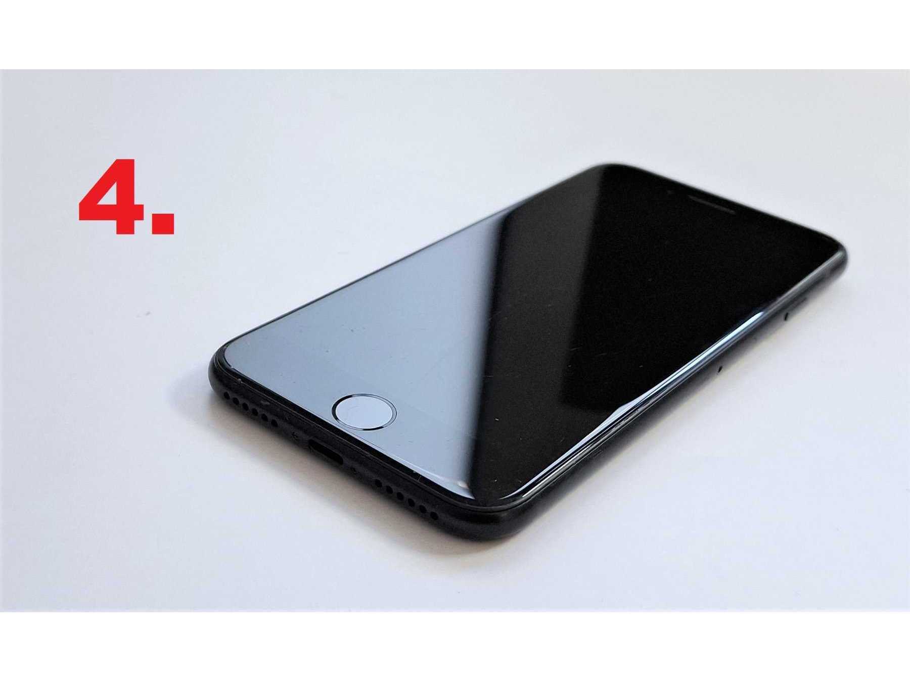 4. iPhone SE 3 Gen., Display