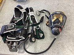 Atemschutzgeräet mit Maske und LA