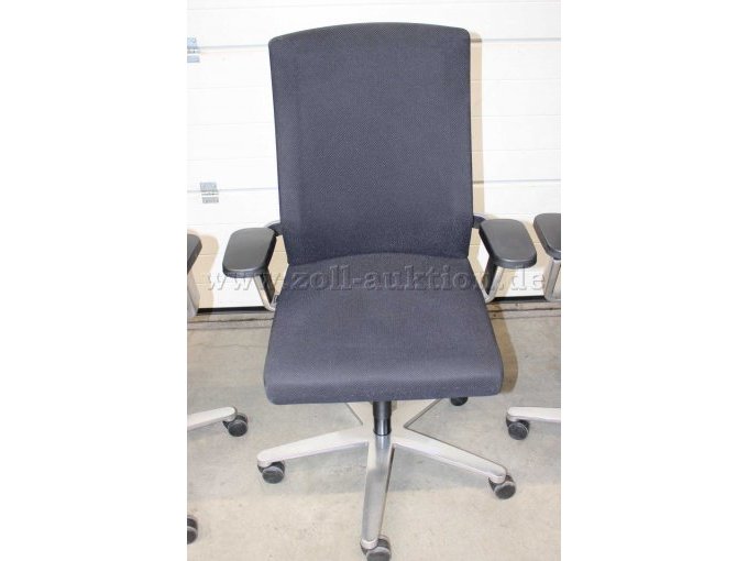 Stuhl 3