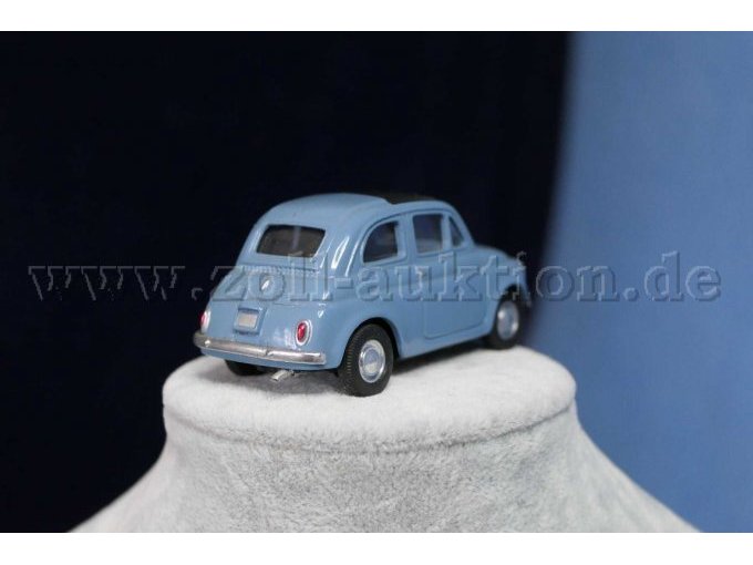 1957 Fiat 500 Ansicht von hitnen